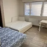 Apartamento 50m De Gare De St-louis *