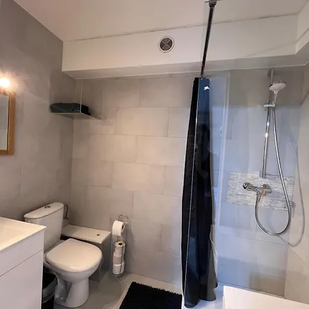 50m De Gare De St-louis Apartamento *