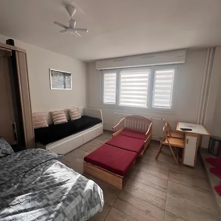 50m De Gare De St-louis Apartamento *