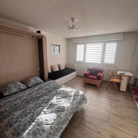 50m De Gare De St-louis Saint-Louis (Haut-Rhin)