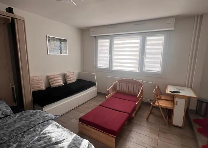 50m De Gare De St-louis Apartamento *