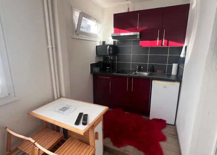 50m De Gare De St-louis * Saint-Louis (Haut-Rhin)